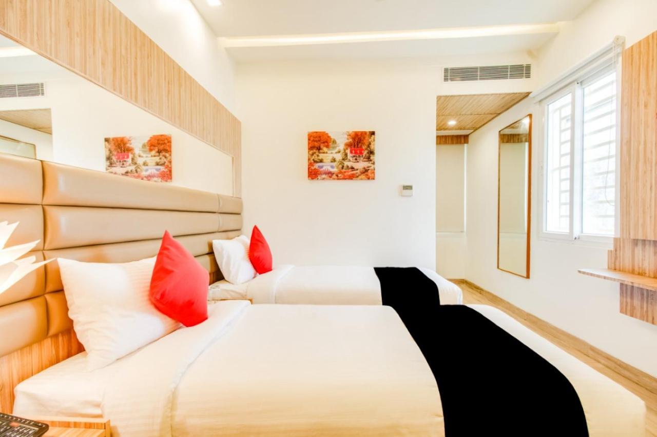 Inn The Centre Nellore Esterno foto