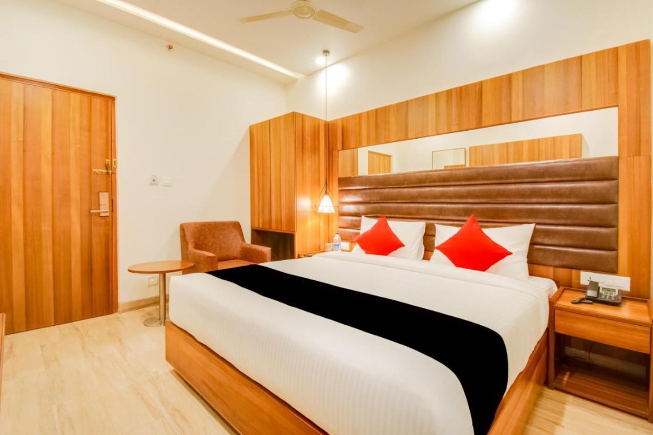 Inn The Centre Nellore Esterno foto